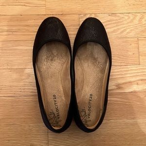 LifeStride Velocity 2.0 flat shoes 8W
